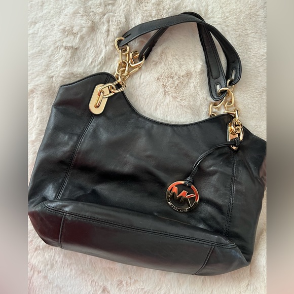Beautiful Leather MK Purse - Picture 1 of 2